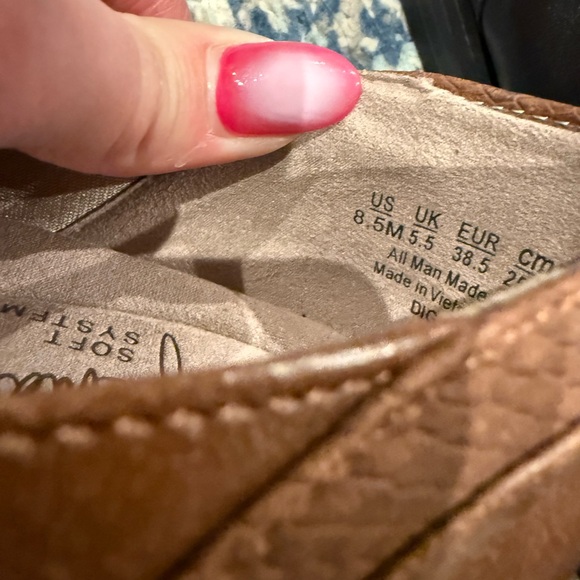 Life Stride Women's Brown Flats - Picture 2 of 2